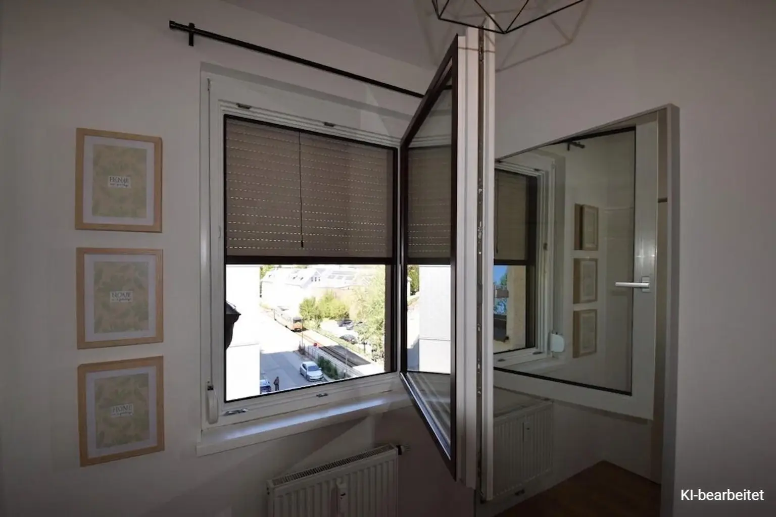 Fenster mit Rollo