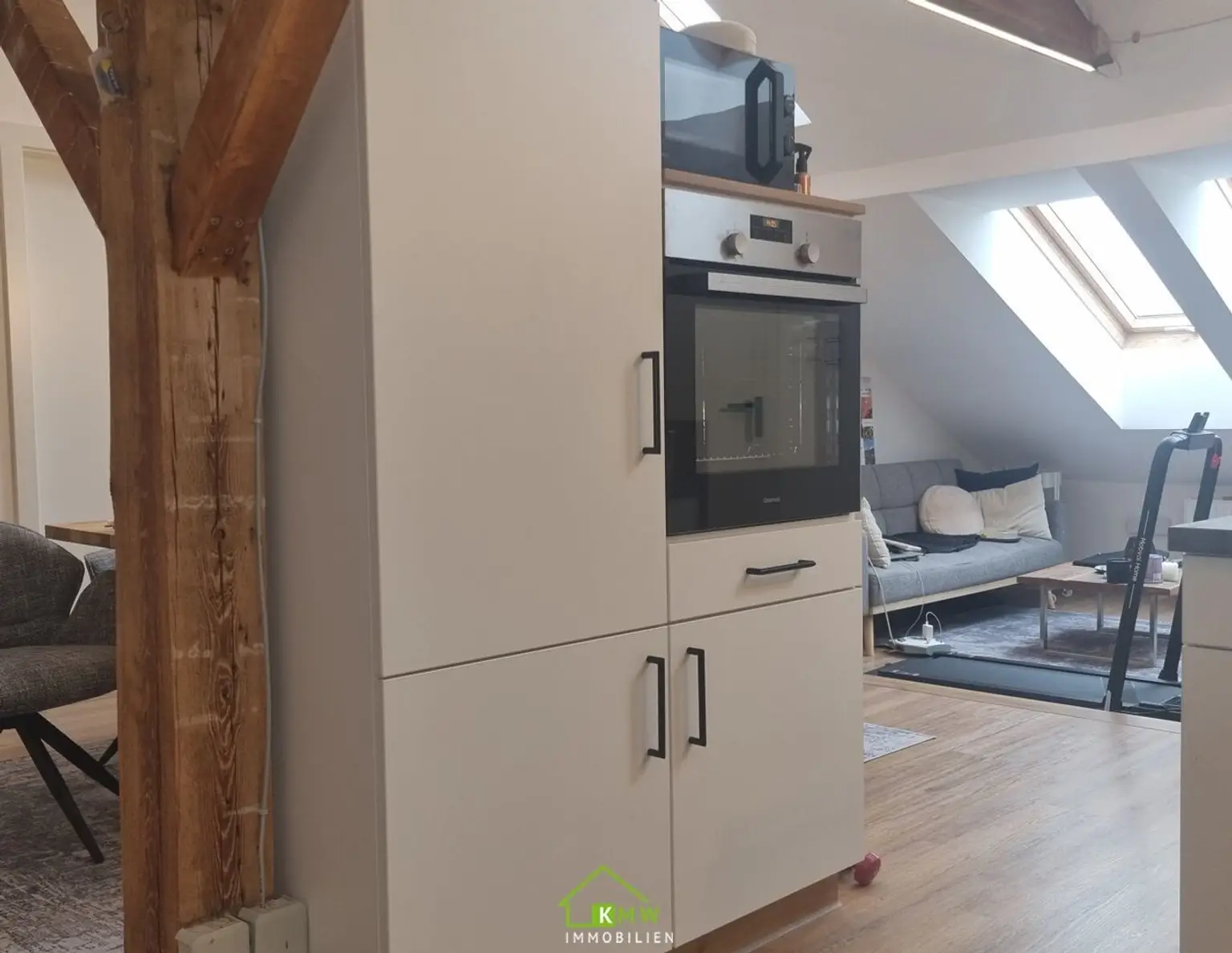 Rendite oder Eigennutzen: Saniertes Wohnhaus mit 4 Einheiten in ruhiger Lage