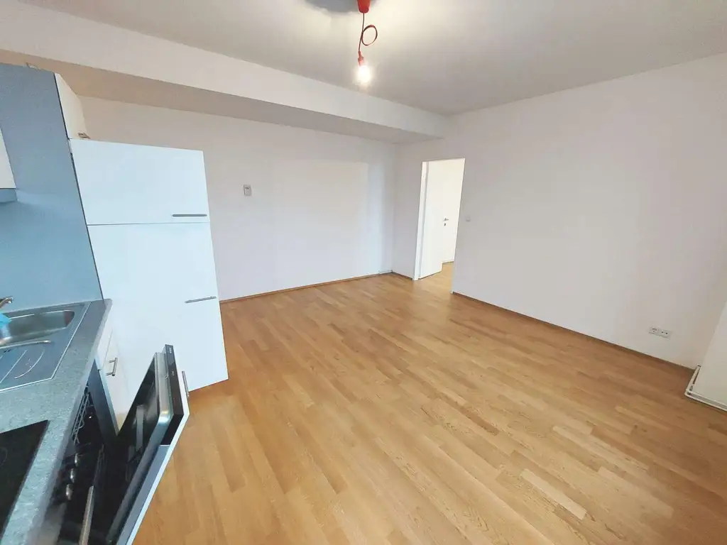 Helle 3-Zimmer-Wohnung  mit tollem Ausblick im 8. Bezirk!