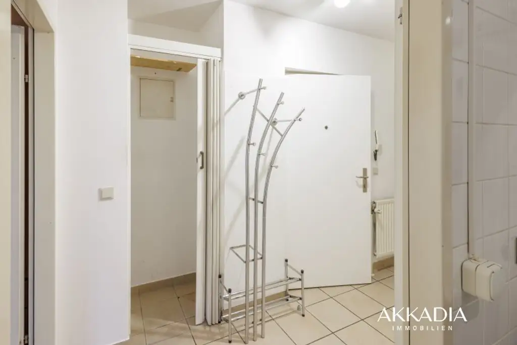 Ruhige 2-Zimmer-Wohnung mit Gartenblick und Garagenplatz