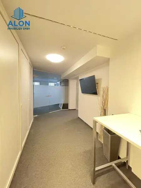 Büro- Fläche im Gemeinschaftsbüro