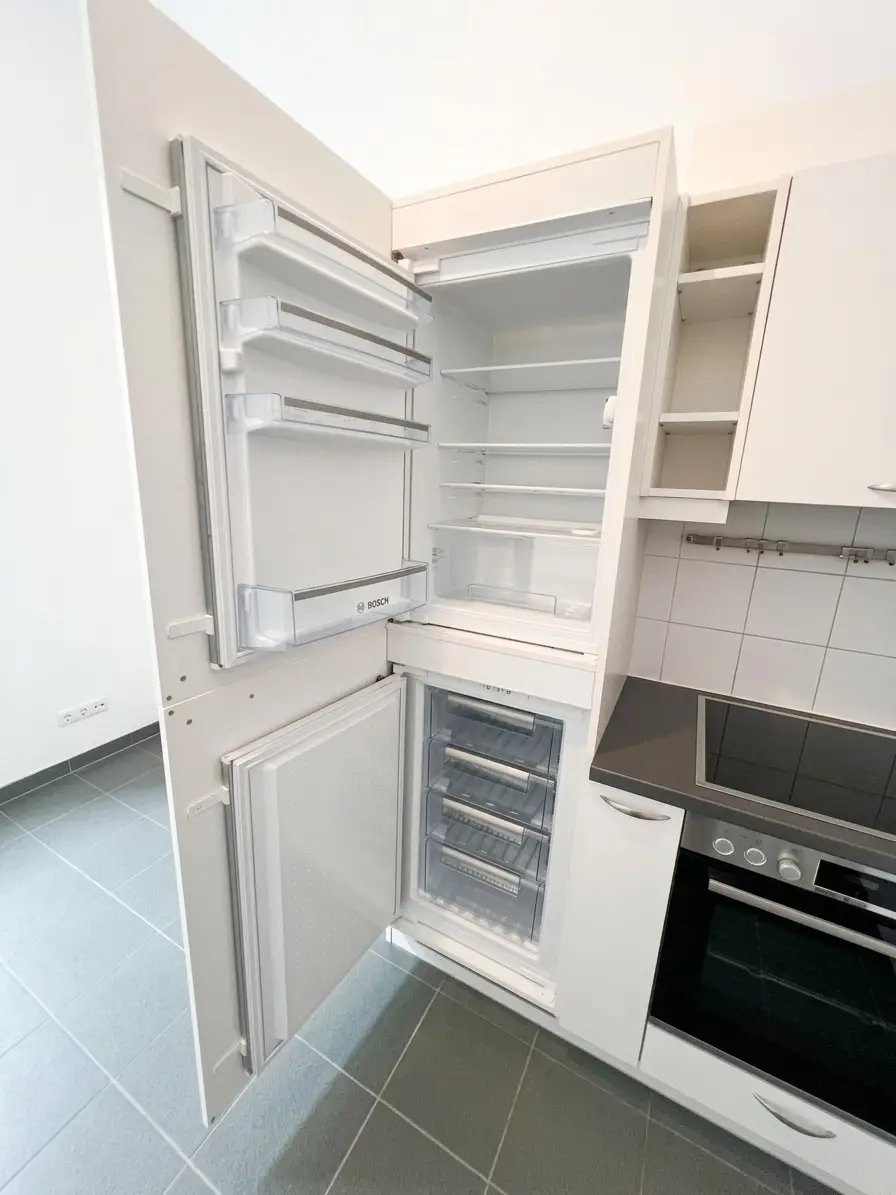 UNBEFRISTET: Wohnen in Bestlage in einer ruhigen Altbauwohnung im repräsentativen Haus