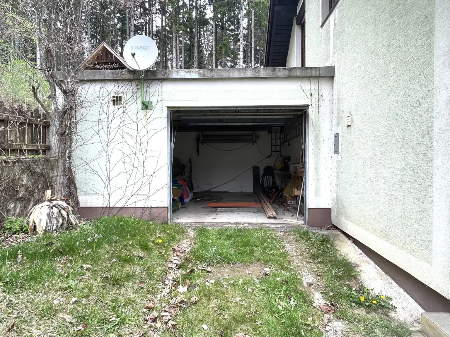 14 GARAGE