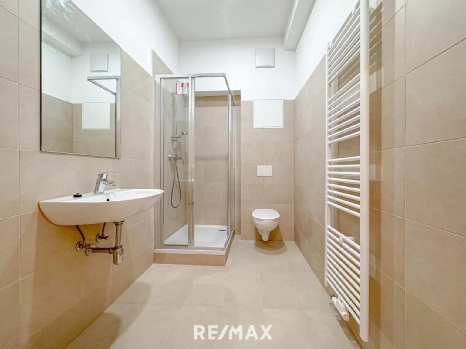 Charmante 2 Zimmer Stilaltbauwohnung nahe Brunnenmarkt