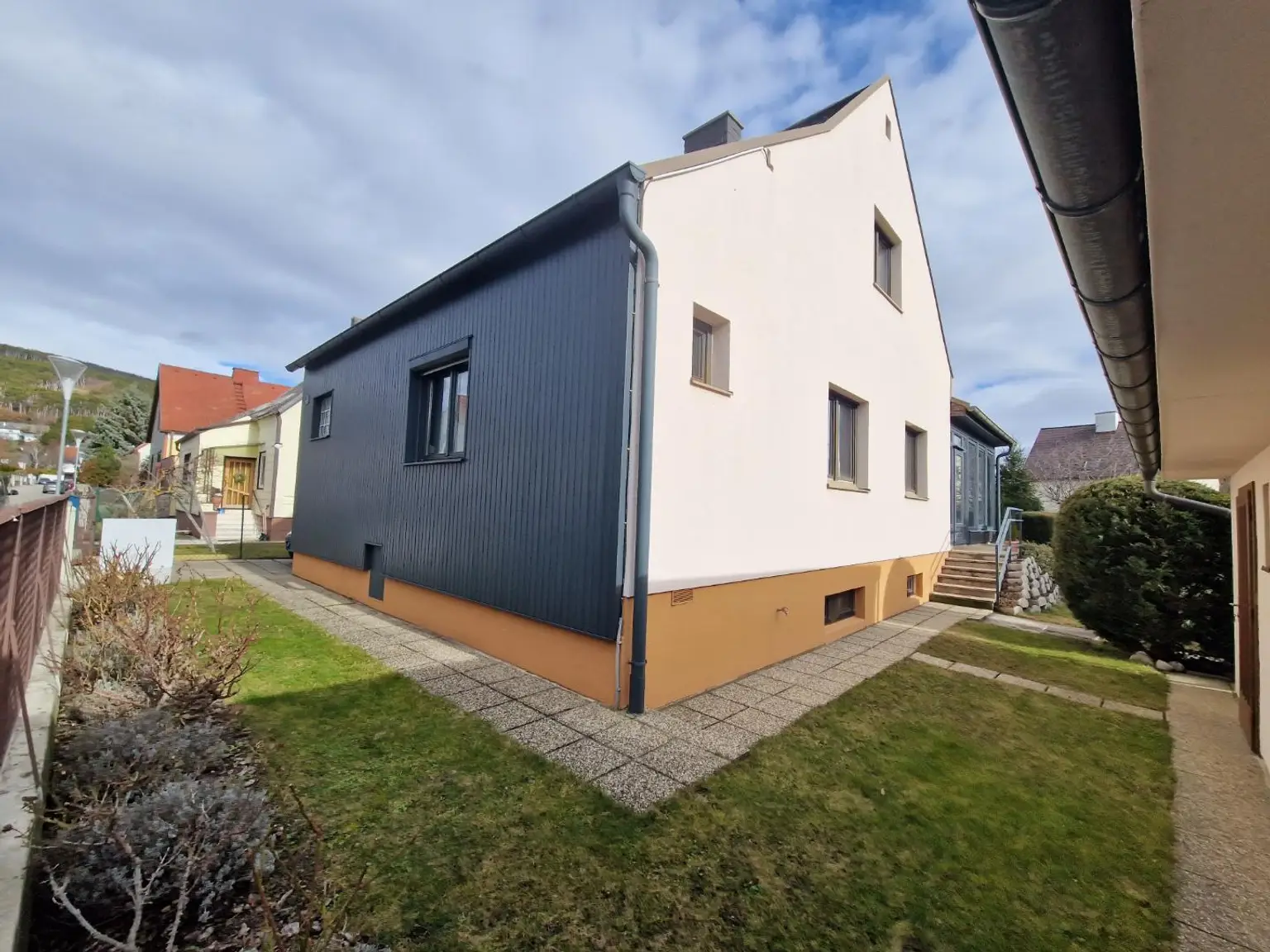 Frontansicht des Hauses