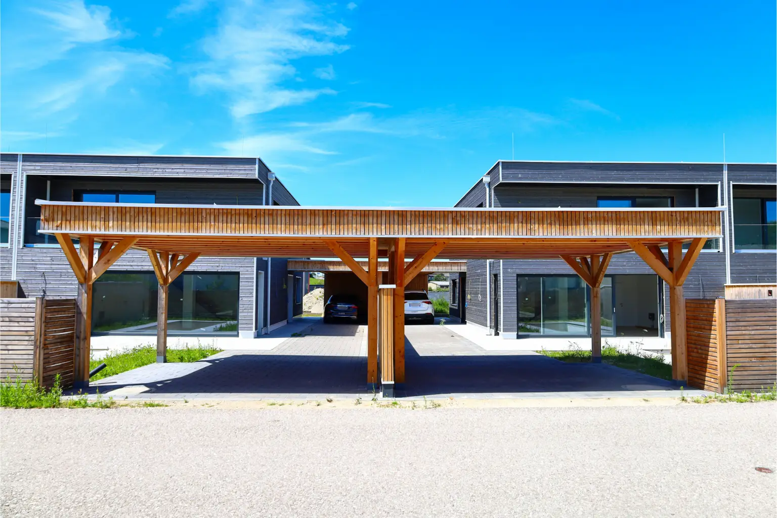 Luxus trifft Technik: Erstbezug mit hochwertiger Ausstattung, Smart Home & Salzwasserpool in Wels-West
