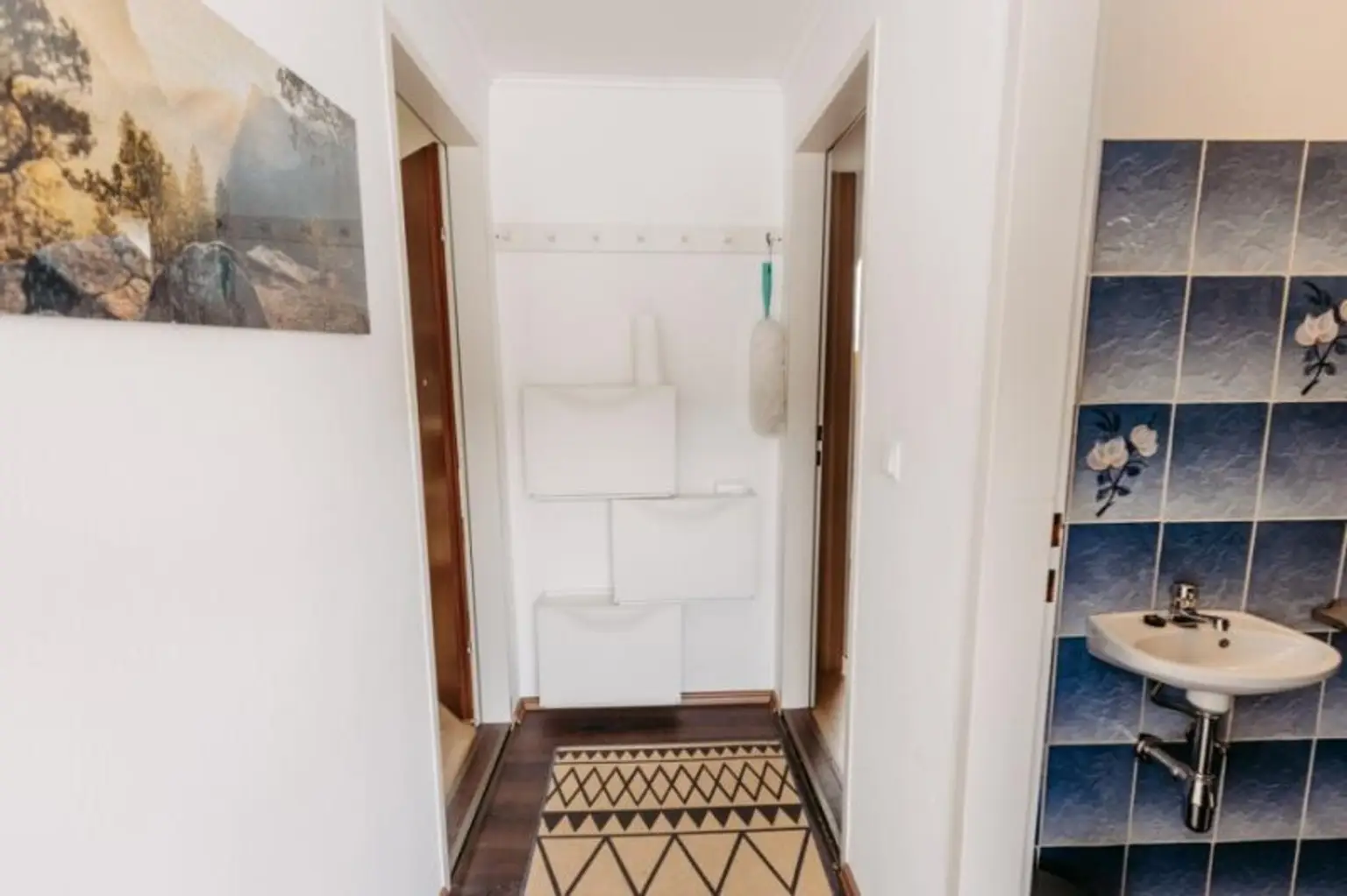 Gepflegtes, neu revitalisiertes  und liebevoll erhaltenes Landhaus. Natur, Sonne, Ruhe,  Seelenheil.