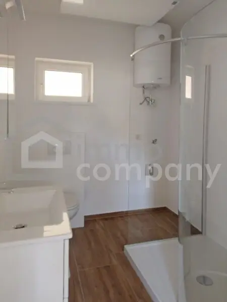 Entzückendes  komplett saniertes Kleingartenhaus auf Eigengrund mit wunderbarem Garten in Ruhelage