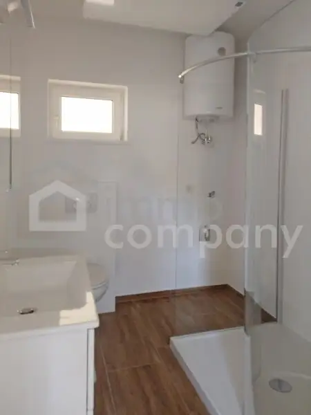 Entzückendes  komplett saniertes Kleingartenhaus auf Eigengrund mit wunderbarem Garten in Ruhelage