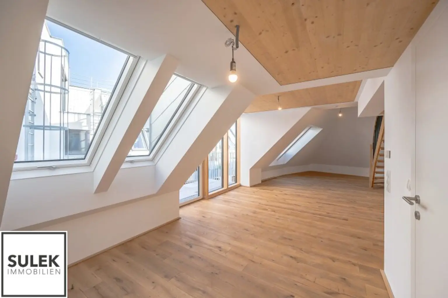 Dachgeschoßwohnung im Herzen des 2. Bezirks – 71 m² Wohnkomfort