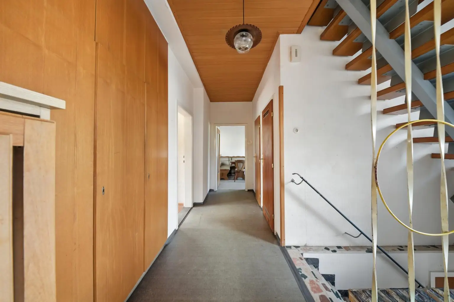 Ihr neues Zuhause: Einfamilienhaus mit vielseitigem Ausbaupotenzial in familienfreundlicher Stadtlage!