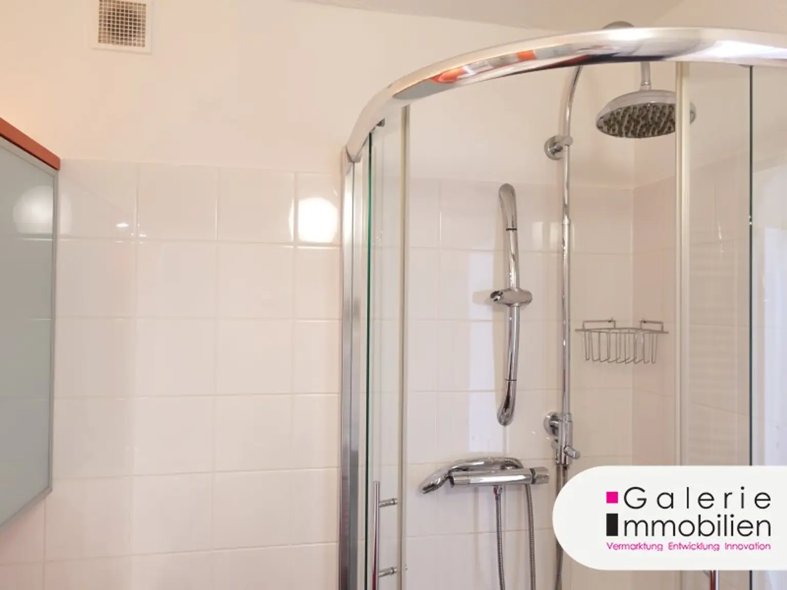 VIDEO: Schöne, helle 3-Zimmer-Loggiawohnung mit Klima, Grünblick, separater Küche, zentral begehbar!