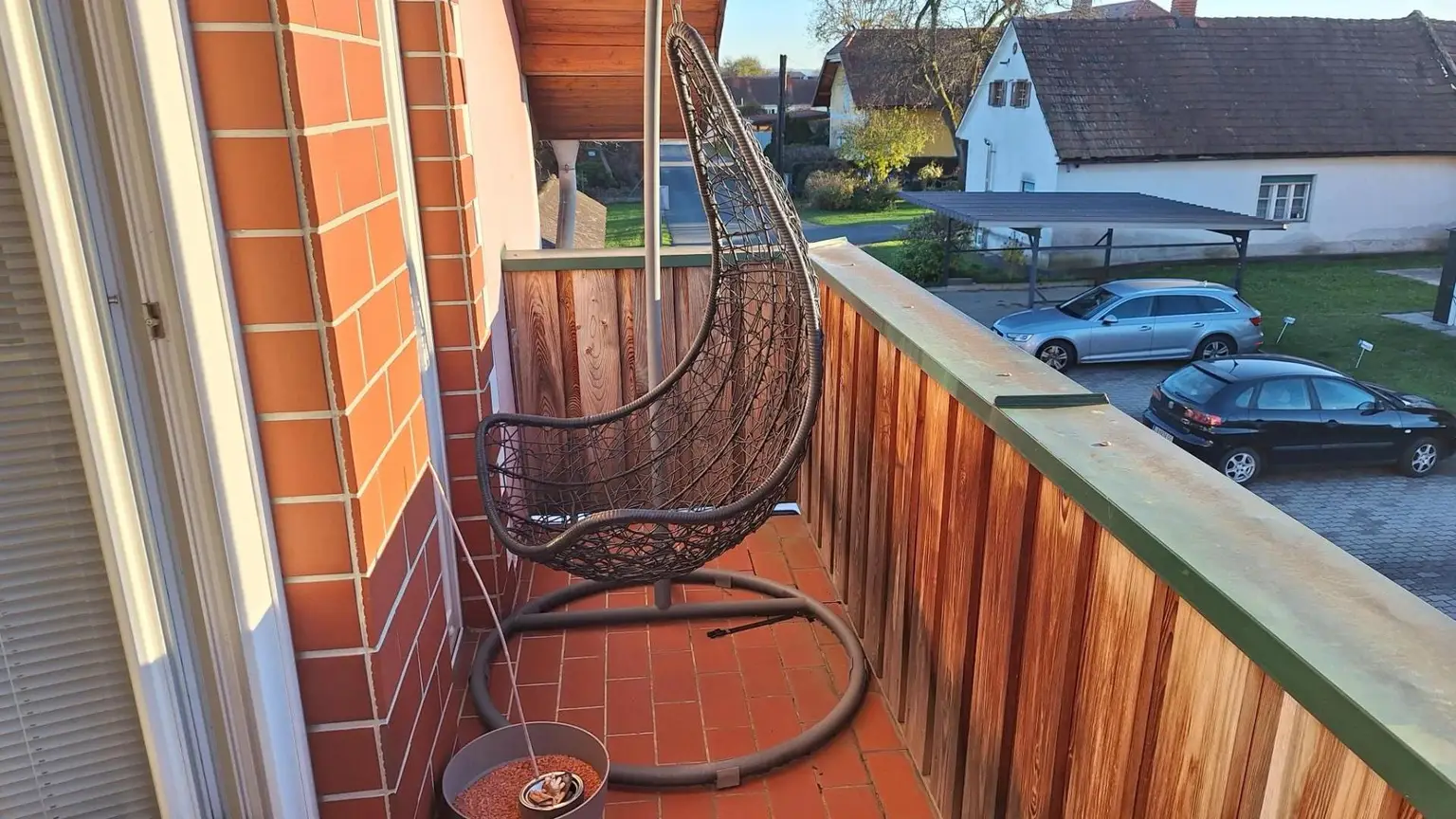 „Sonniges Dachgeschoss-Highlight in Gralla!“ 4 Zimmer Garage und mehr...