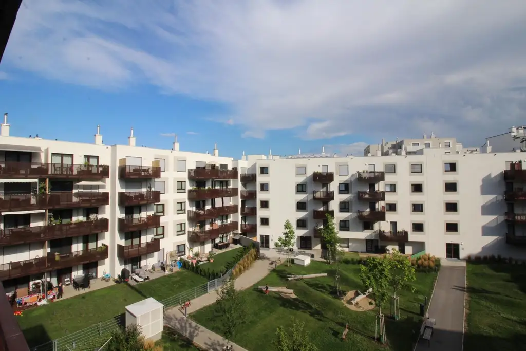 Süsse 2-Zimmer-Wohnung mit Terrasse bei Sommerbad Schwechat