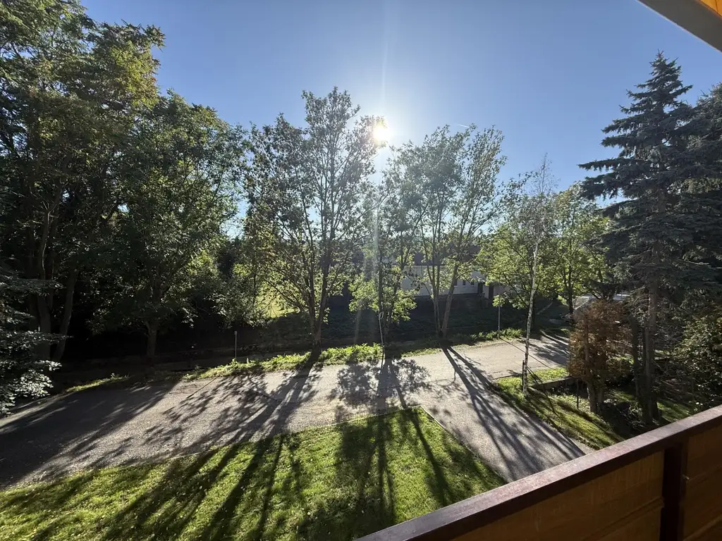 Großzügige 3 Zimmer-Wohnung mit Blick ins Grüne!