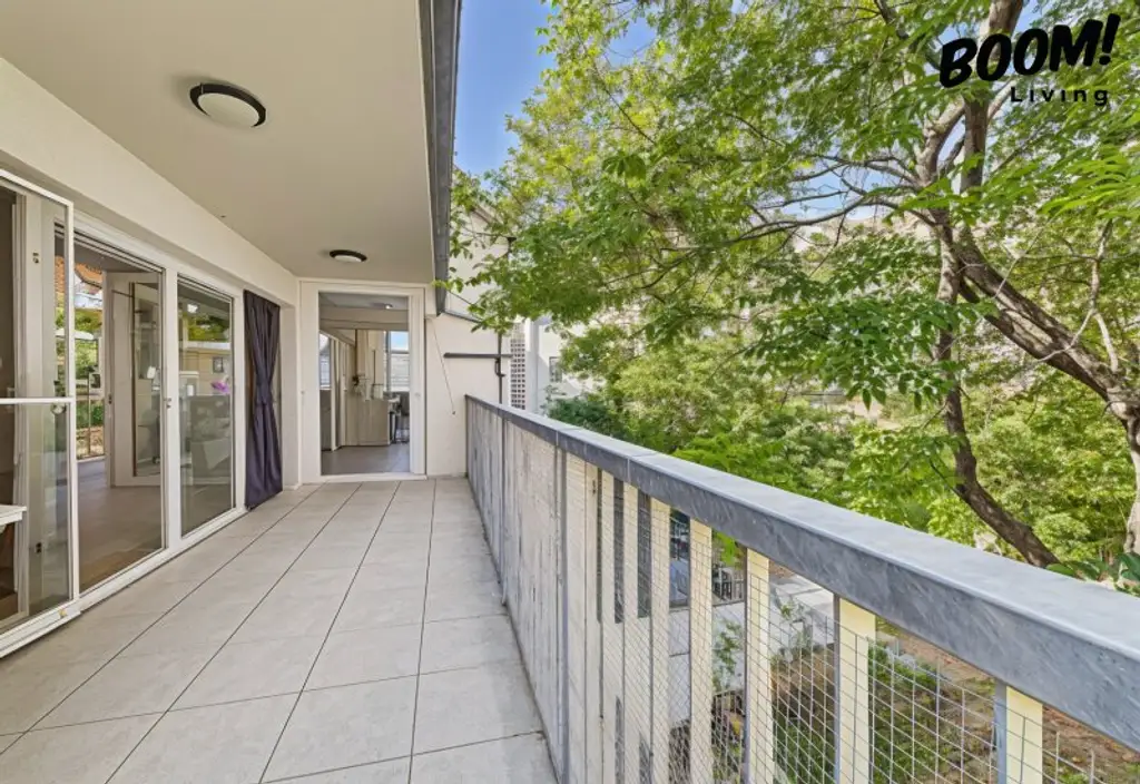 Großzügiges, lichtdurchflutetes Wohnen im 19. Bezirk //   120 m² mit Terrasse & Garagenplatz // 4 Zimmer