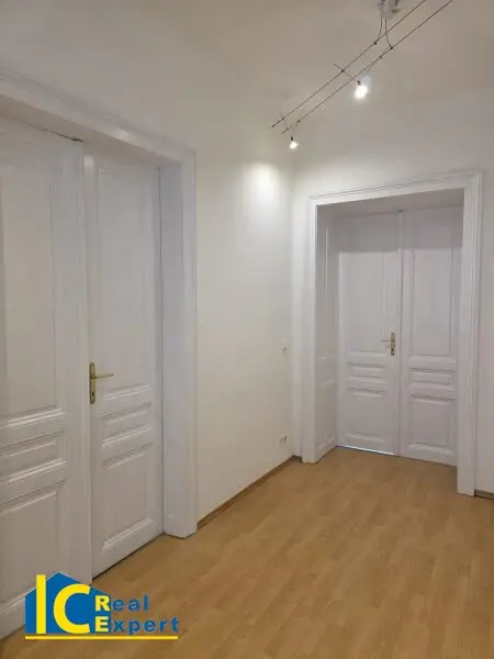 Schöner großzügiger Vorraumbereich