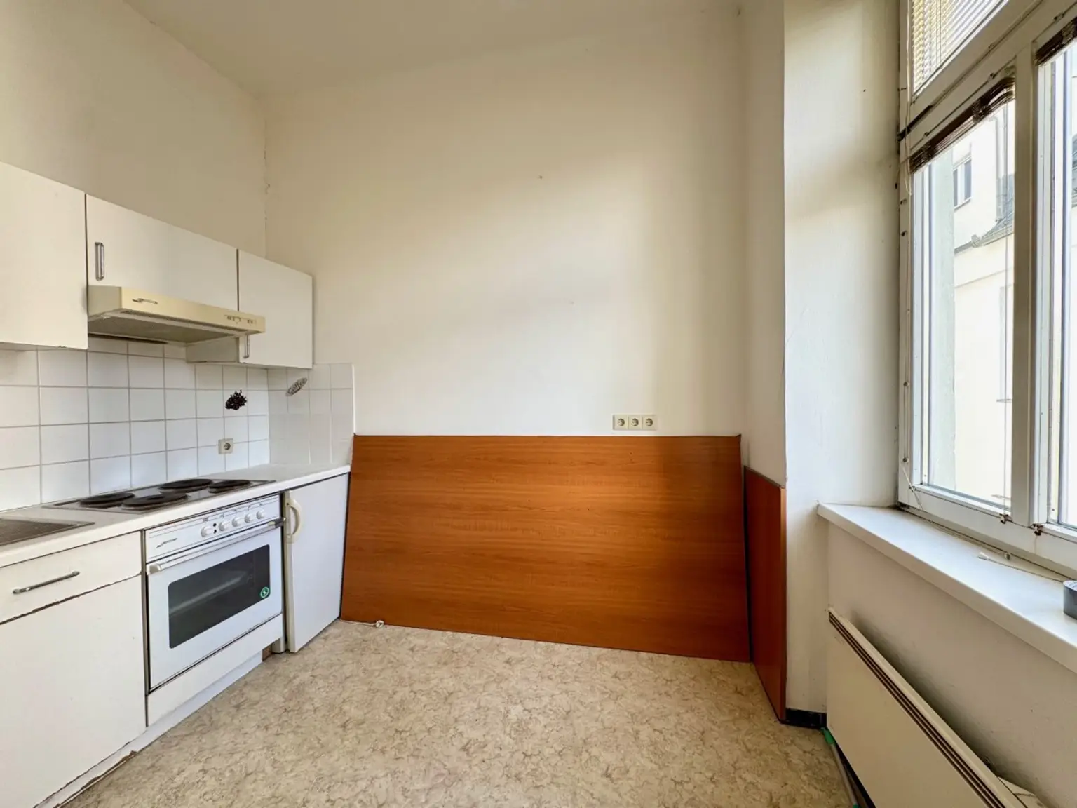 M | ++ NEU ++ ALTBAUWOHNUNG mit großem Potenzial | Prima Service Immobilien