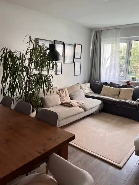 Schöne, große 3-Zimmer-Wohnung mit Loggien nähe Schloss Aigen zu vermieten