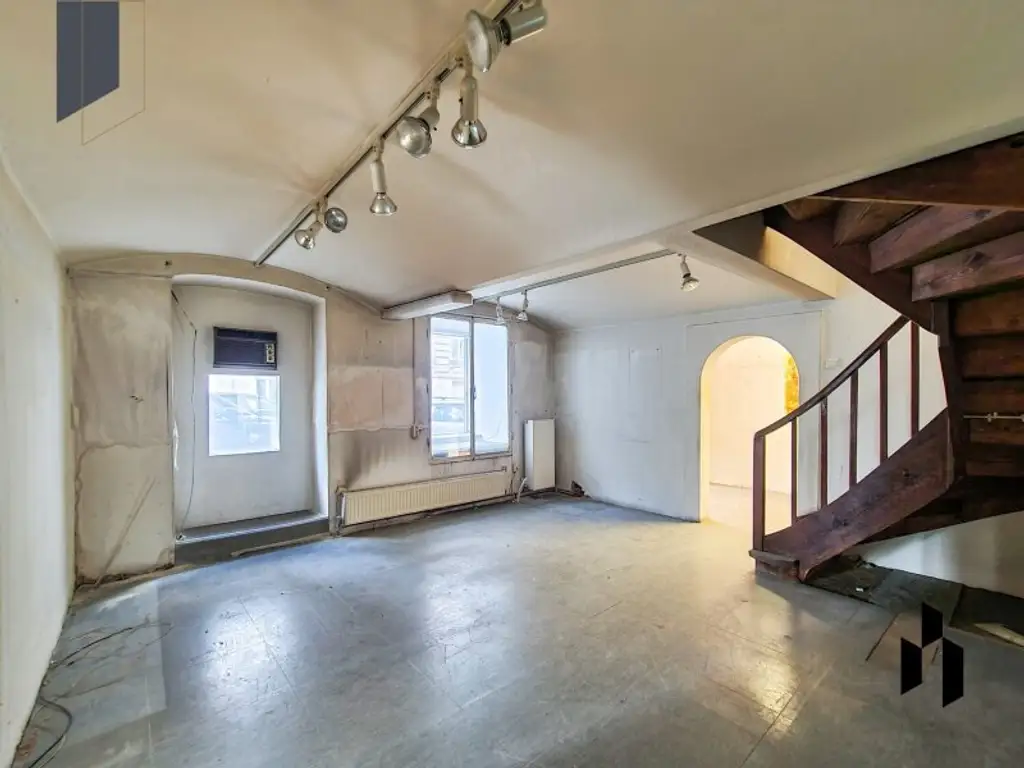 2 in 1! Geschäftsfläche + Wohnung nähe U3 Rochusmarkt! Sanierungsbedürftig!