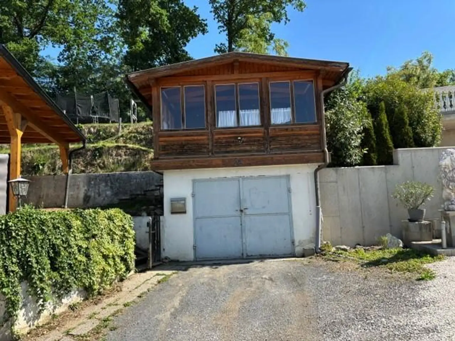 Wintergarten und Garage