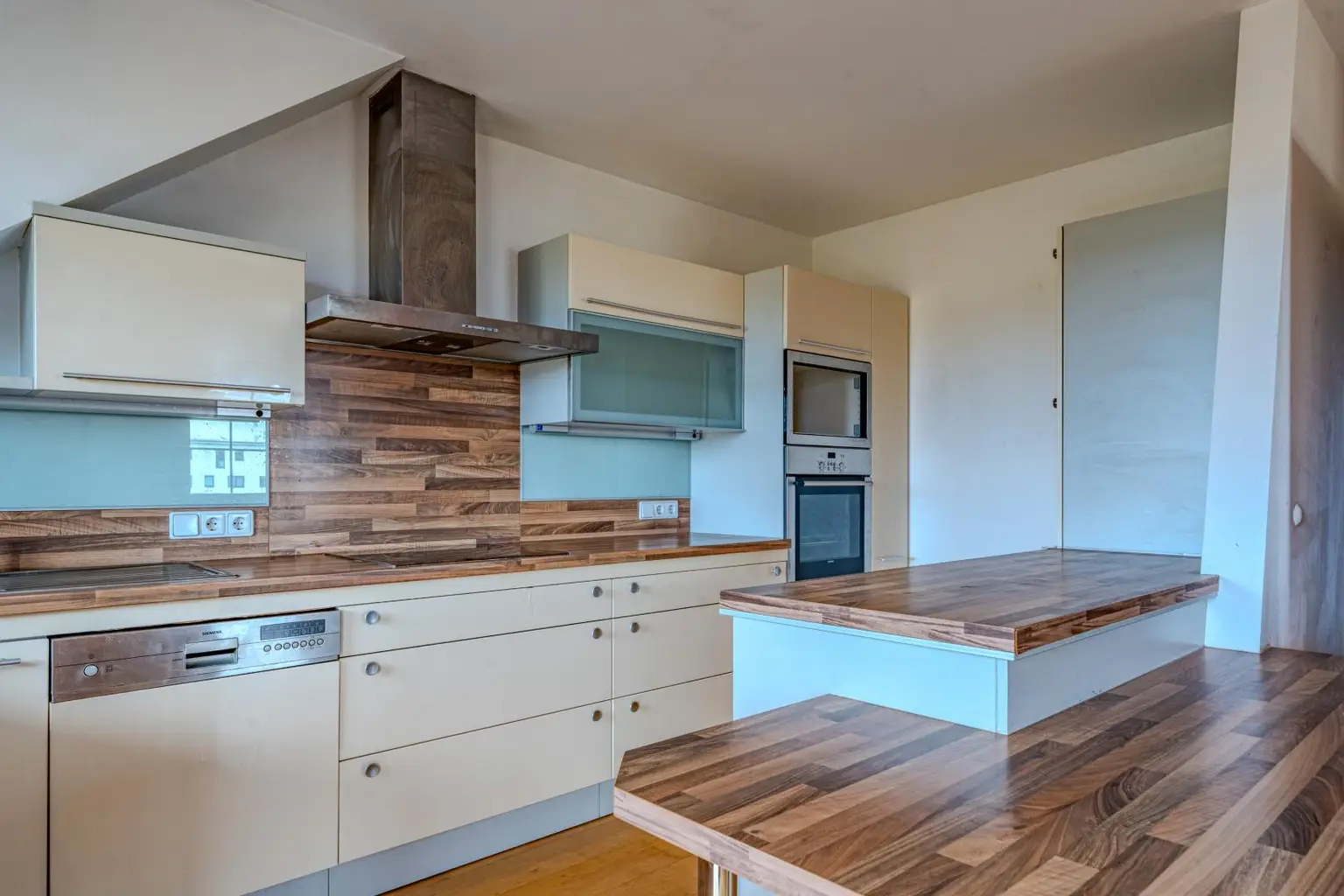 Modernes Wohnen auf zwei Ebenen- Maisonettejuwel in Tillmitsch