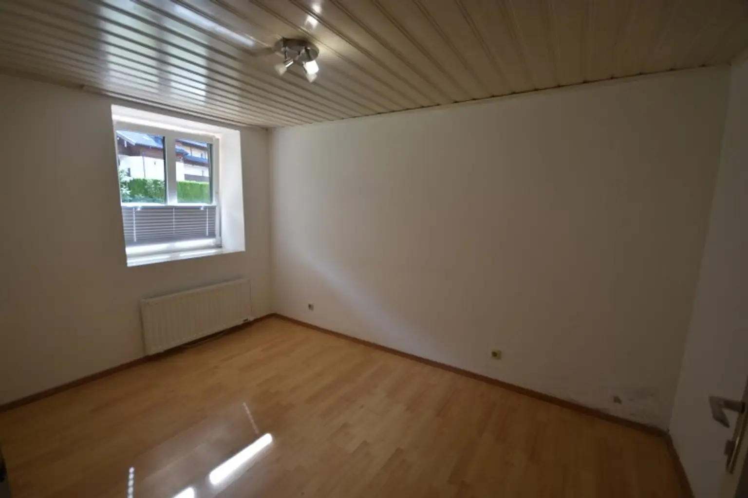 Schlafbereich - Kleine gemütliche 3 Zimmer Wohnung mit PKW-Stellplatz Miete Grödig Salzburg
