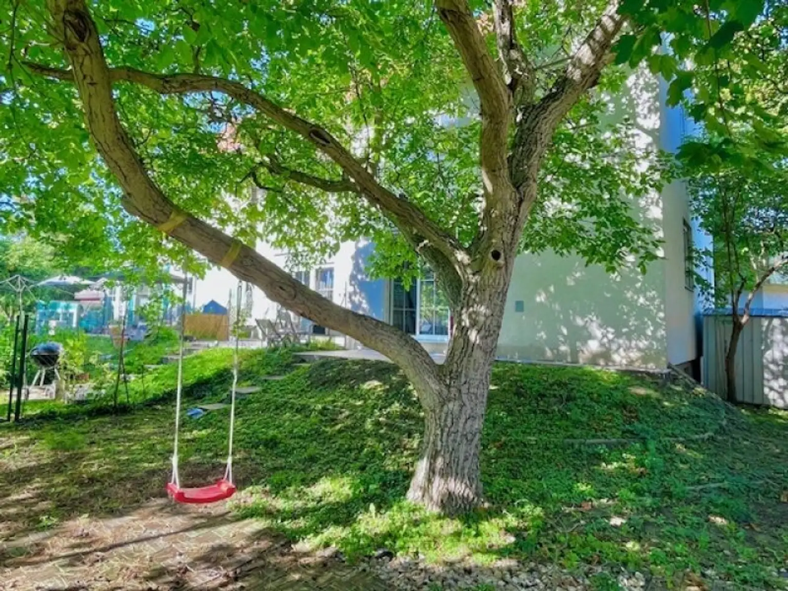 MIETOBJEKT- Wunderschönes Doppel-Haus mit herrlichen Terrassen & Garten - BRUCKHAUFEN -Nähe Donauturm - Uno- City!