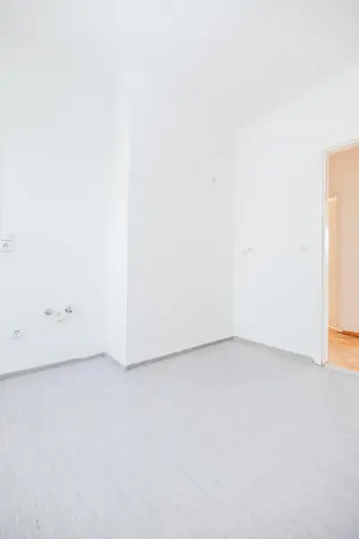*WOW* I 3. ETAGE MIT AUFZUG I DUSCHE & KOMFORT I BAHNHOFNAH I HAUSTIERE ERLAUBT I MODERNER STYLE I TOP AUFTEILUNG I PROJEKT WOHNEN