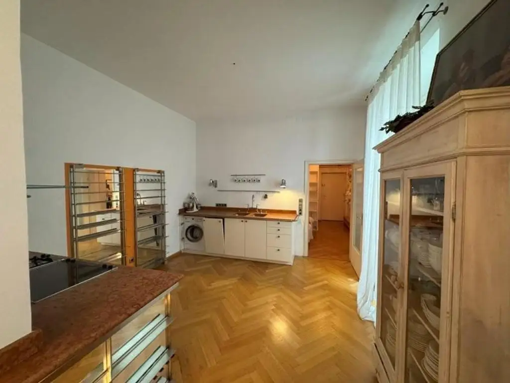 Schöne Innenstadtwohung in Top Lage Nähe Stephansplatz zum Mieten!