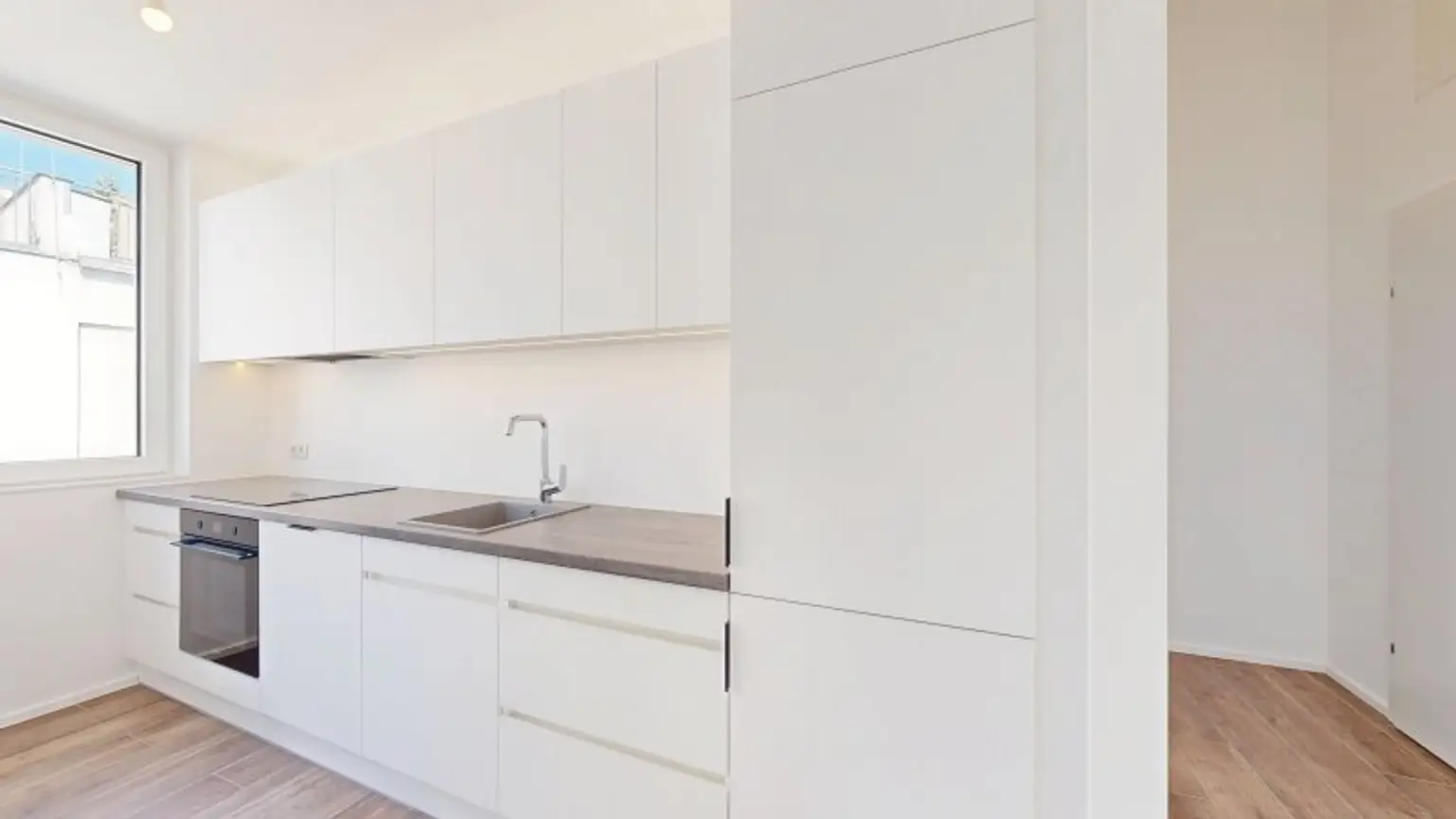 Moderne 2-Zimmer Dachgeschosswohnung | Terrasse | Klimaanlage | Nähe Café Hummel | Erstbezug