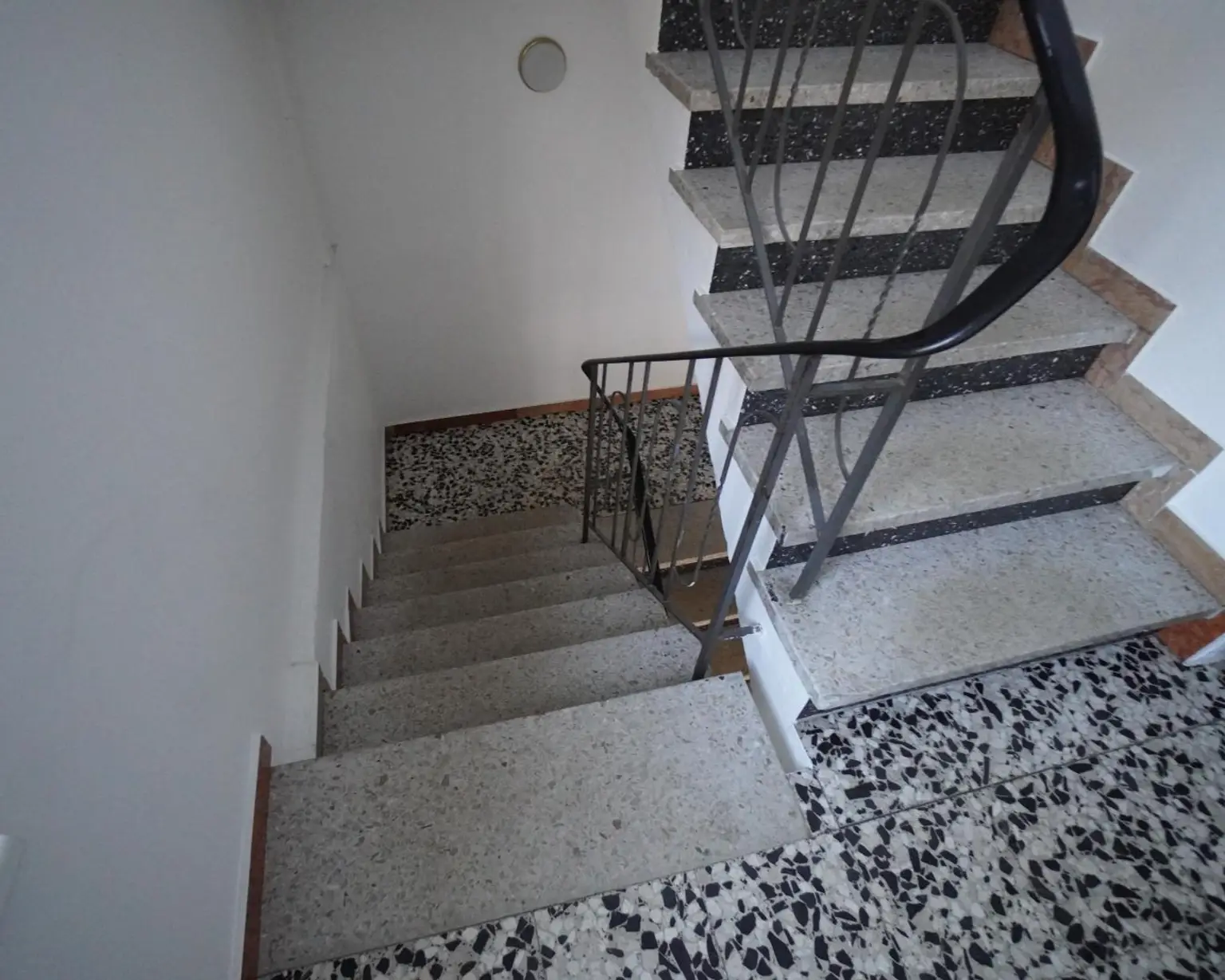 Tarrenz - Wohnhaus - Stiegenhaus