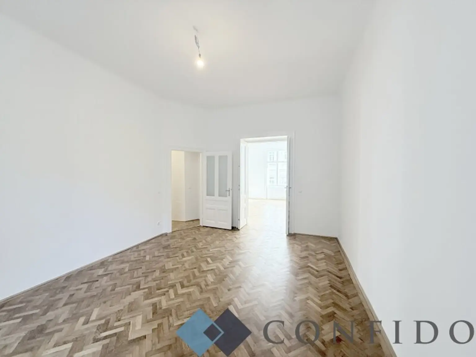 Erstbezug nach Generalsanierung - Herrliche Altbauwohnung in der Albertgasse!