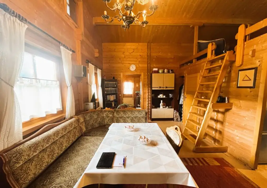 Einfamilienhaus mit Charme und Potenzial in der Schwarzlackenau - Superädifikat