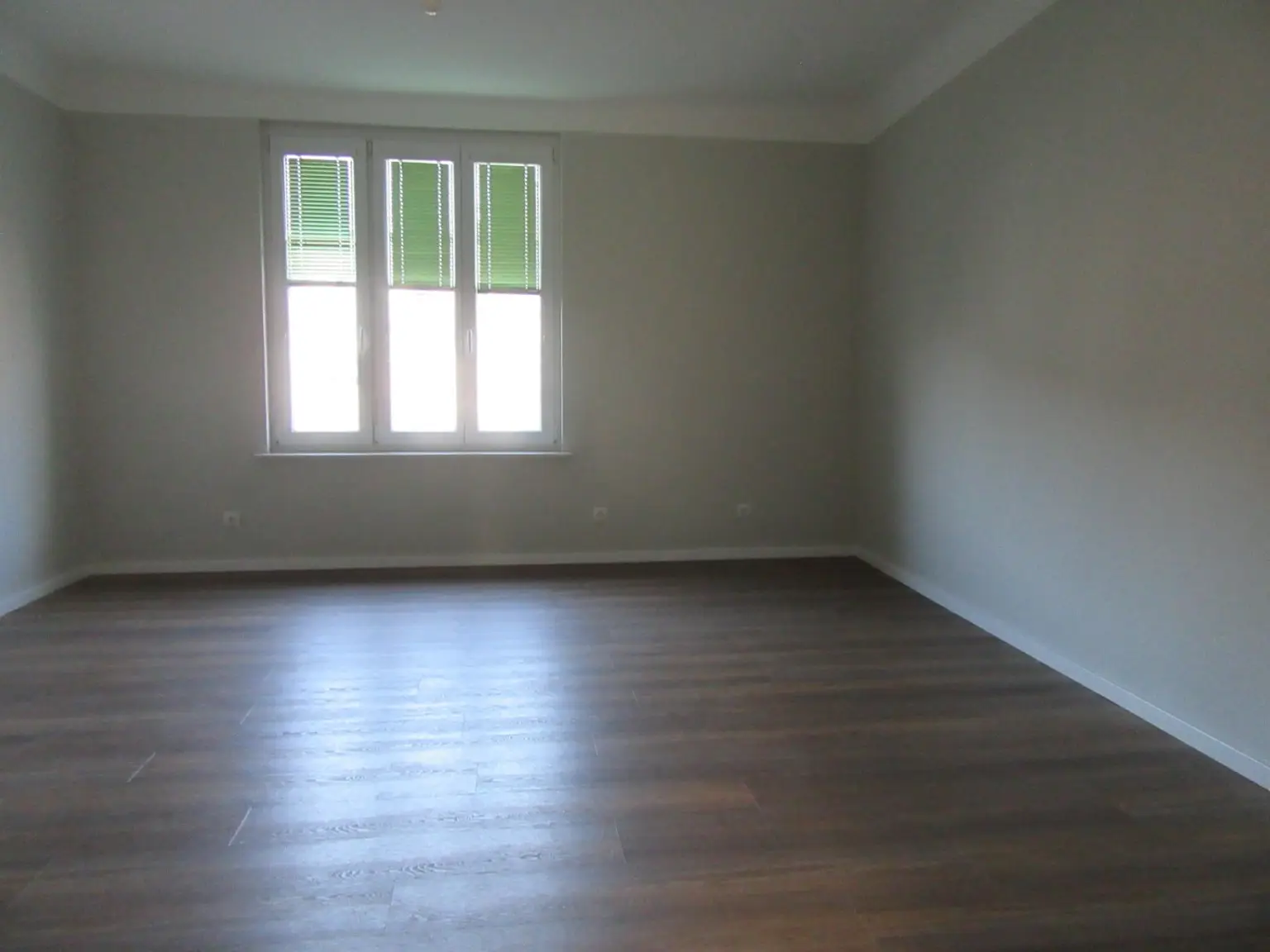 6 Wohnzimmer