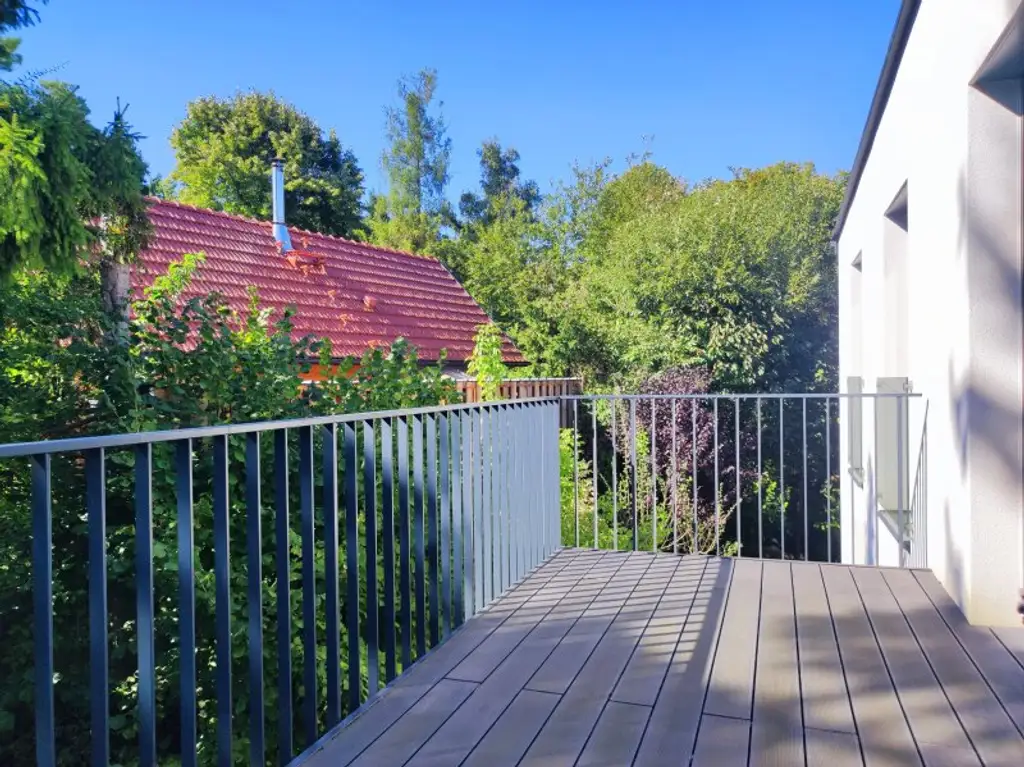 LEBEN GANZ IM FLUSS : Wohnen am WIENERWALD