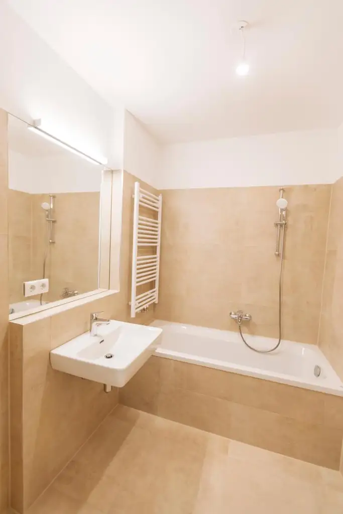 DACHGESCHOSS-MAISONETTE MIT STIL&WEITBLICK! PROVISIONSFREI!