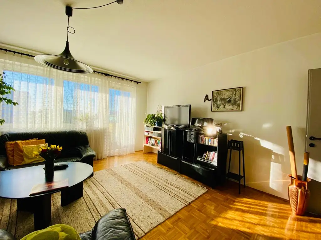 Geräumige 4 Zimmer Wohnung in 8010 Graz Jakomini