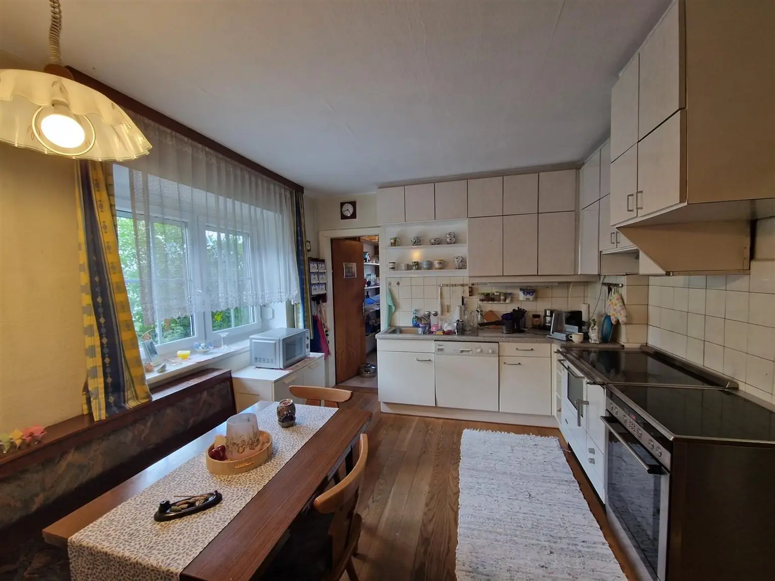 Solides Einfamilienhaus mit Charme und modernisierter Technik