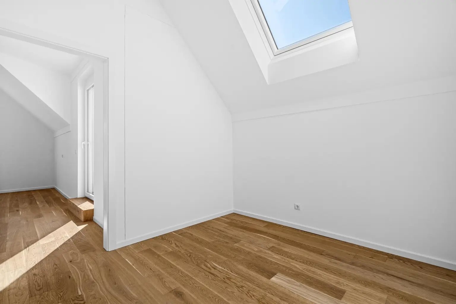 "Exklusive Neubau-Doppelhäuser in Stockerau – 6 Zimmer nahe S-Bahn"