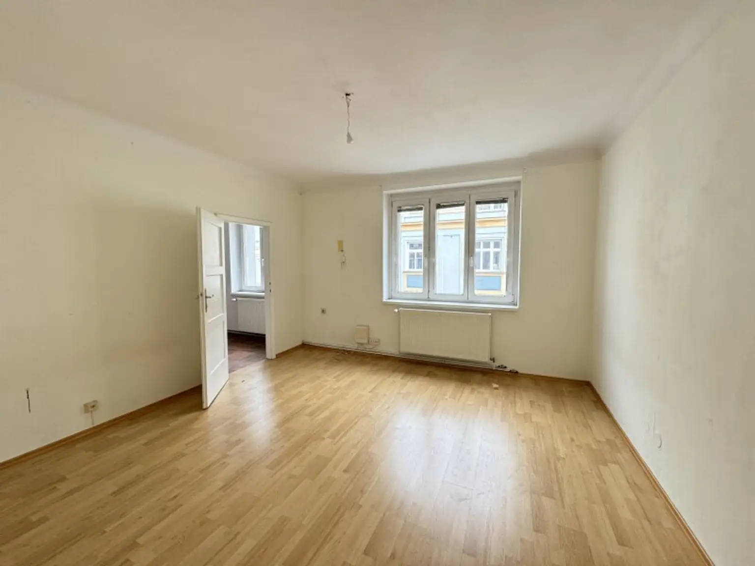 *Sanierungsbedürftiger Familienhit in absoluter Ruhelage bei Hernals* Ab sofort verfügbar!*