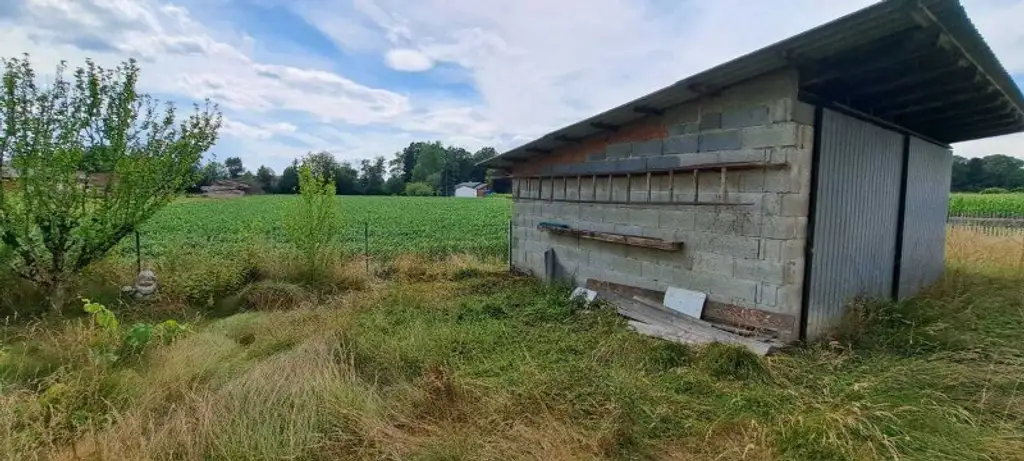 Sanierungsbedürftiges Haus mit Garage und Grünblick in Deutsch Goritz – Ihr neues Projekt!