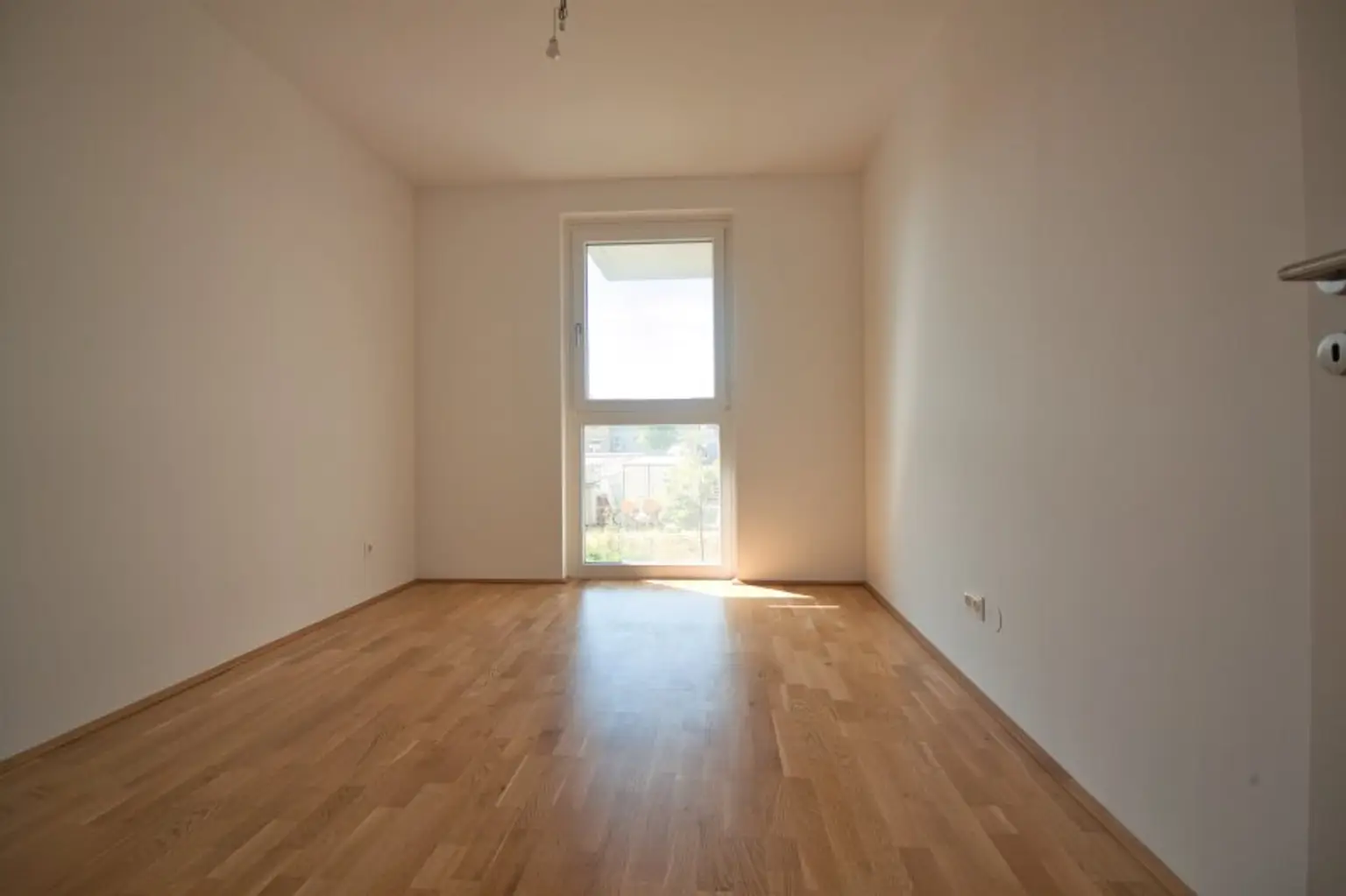 Wohnen trifft Arbeiten – 2,5-Zimmer-Wohnung mit Balkon & angrenzendem Büro mit separatem Zugang