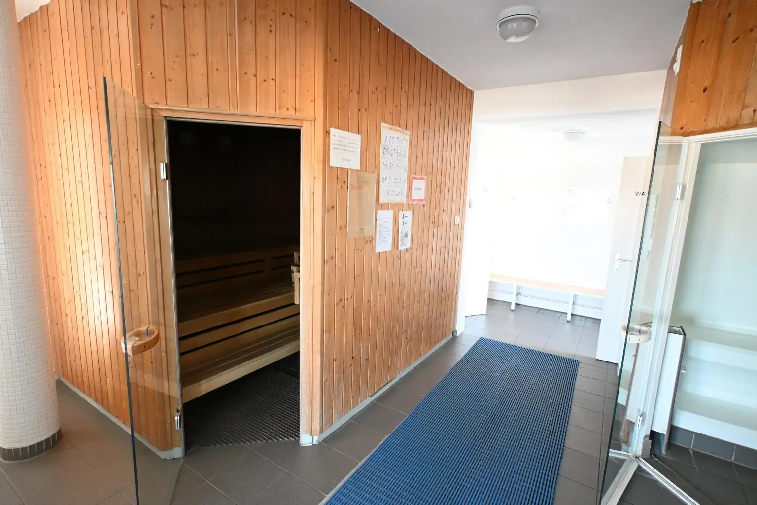 " ++ Wienerberg City ++ Weitblick ++ Panorama-Pool-Nutzung  ++