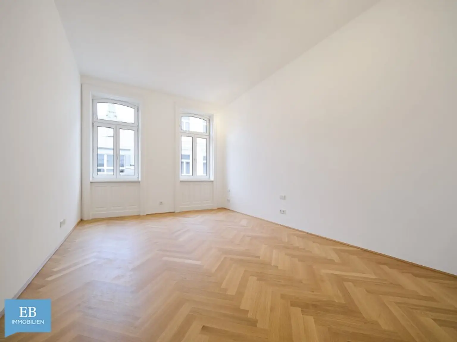 ALTBEWÄHRT TRIFFT AUF AVANTGARDE - Schöne Garconniere im 8ten Bezirk!