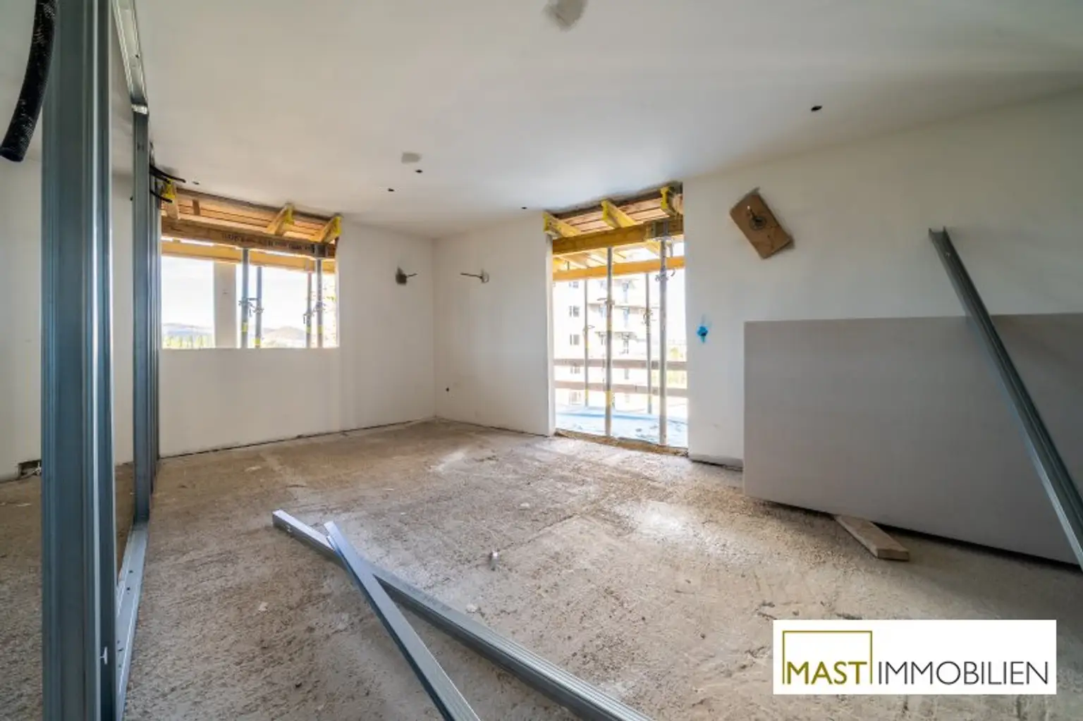 *An der Schanze* 3-Zimmer Wohnung mit 8 qm Balkon!