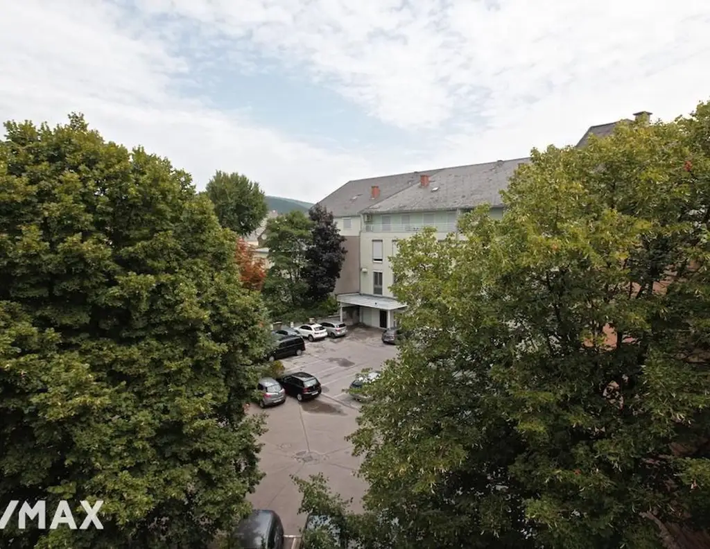 Exklusive, traumhafte Dachgeschosswohnung mit großer Terrasse