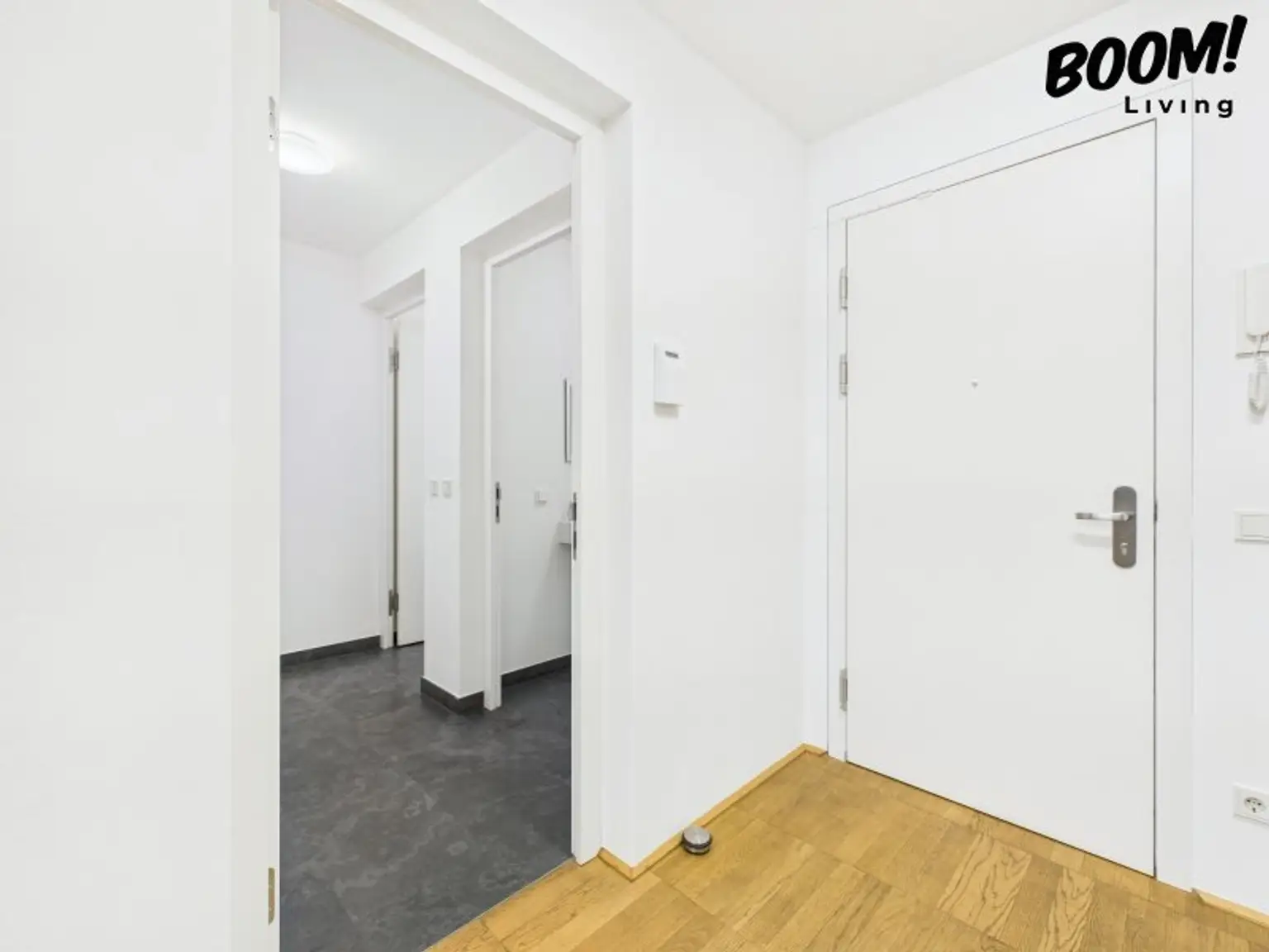 Neuwertiges Büro in 1070 Wien: 3 Zimmer, Parkett, Fußbodenheizung, Garage!