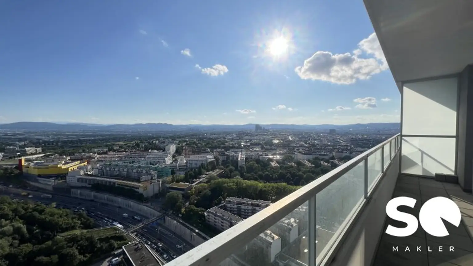 # SQ  - MODERNE 3 ZIMMER IN EINEM HOCHHAUS - NEUBAUWOHNUNG MIT BALKON MIT TRAUMHAFTEN AUSBLICK - NÄHE KURPARK OBERLAA - 31. ETAGE