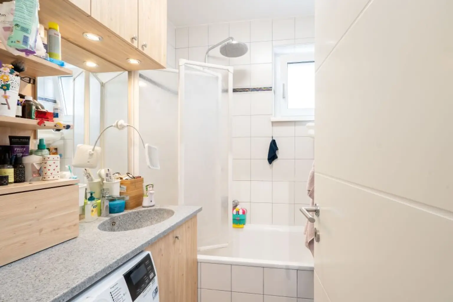 Moderne 4-Zimmer-EG-Wohnung mit Loggia+Parkplatz in Pucking zu kaufen!